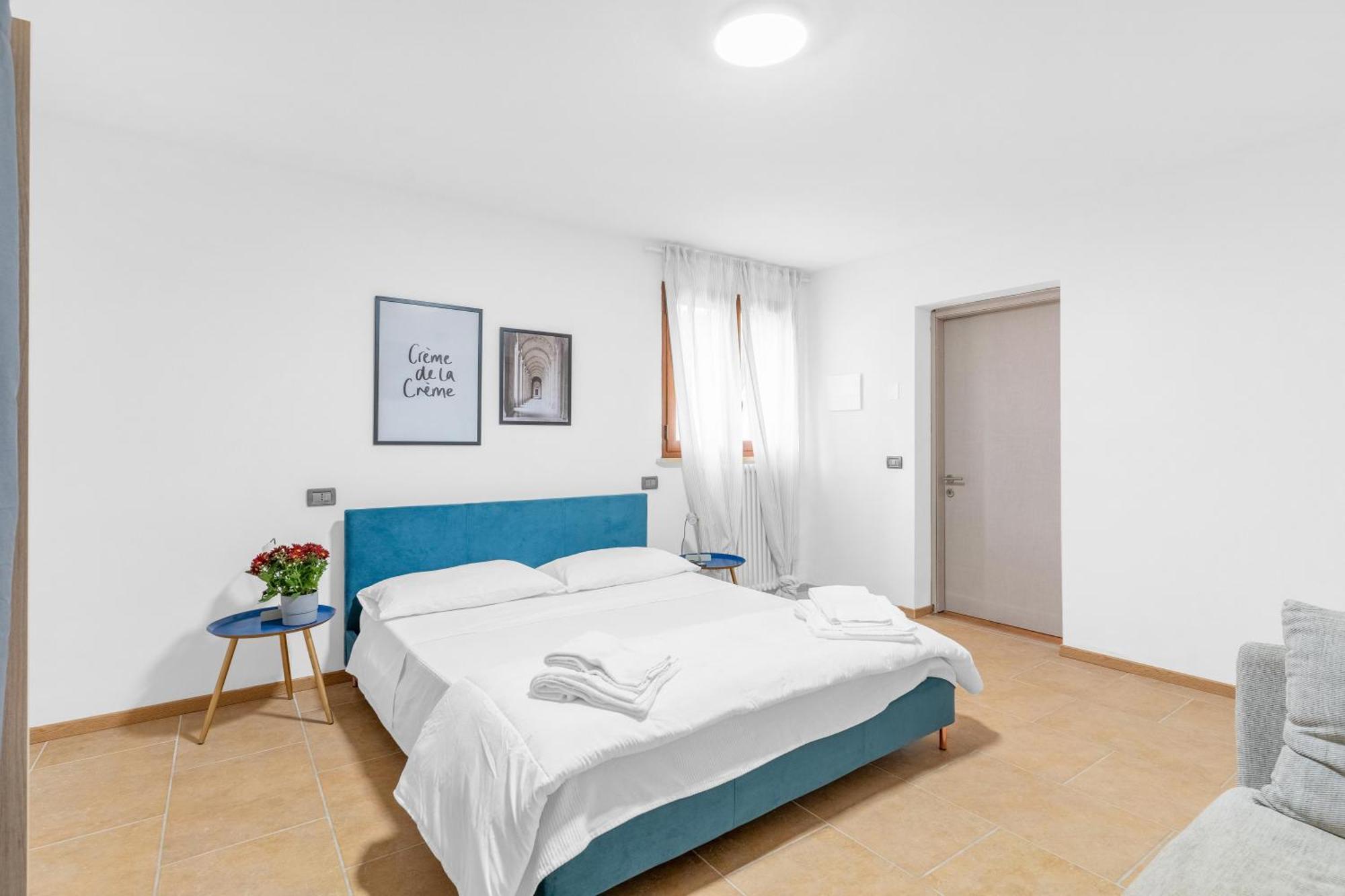 -Free Pool And Parking- Garda House Apartments Castelnuovo del Garda Bagian luar foto