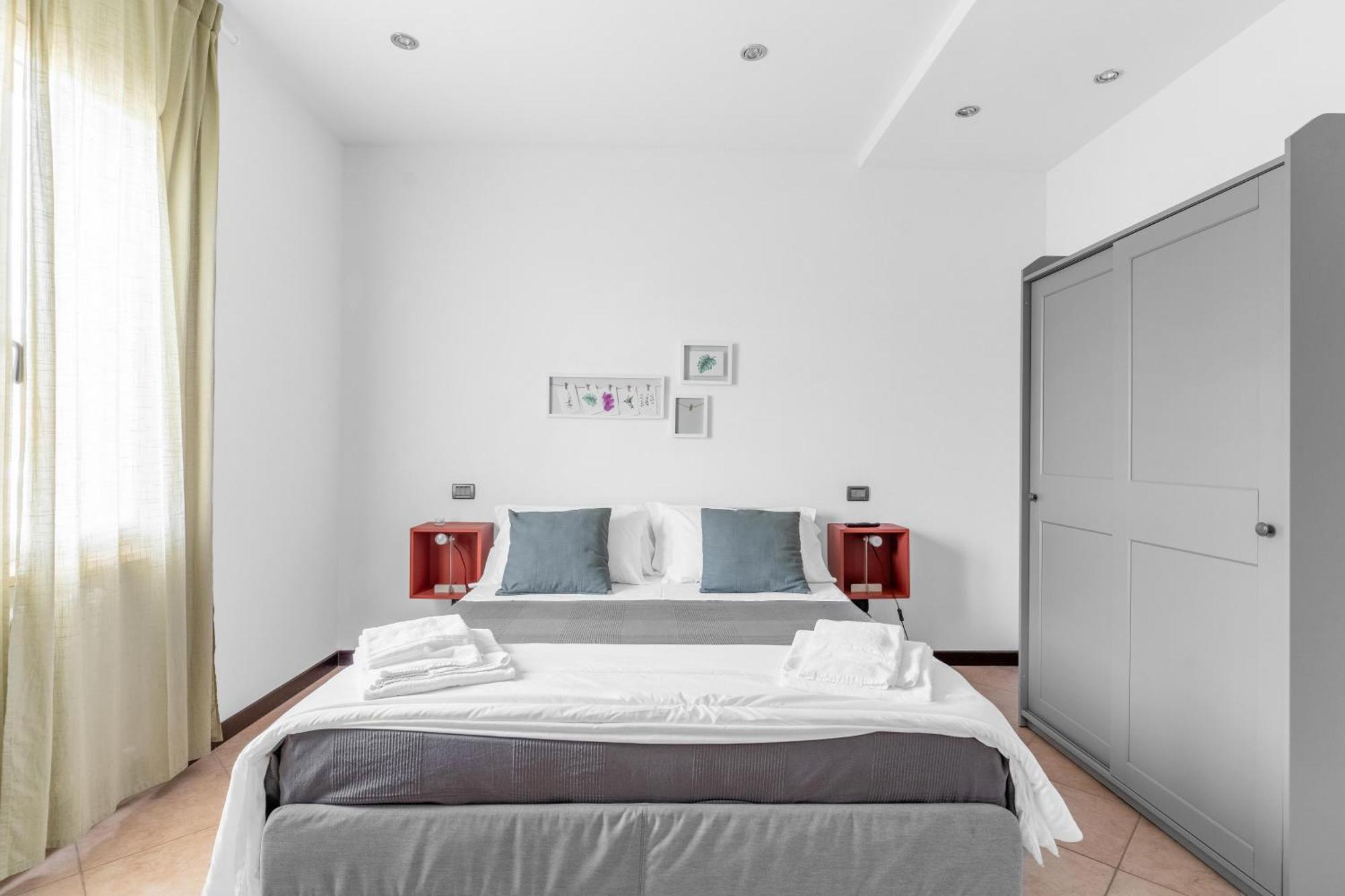 -Free Pool And Parking- Garda House Apartments Castelnuovo del Garda Bagian luar foto
