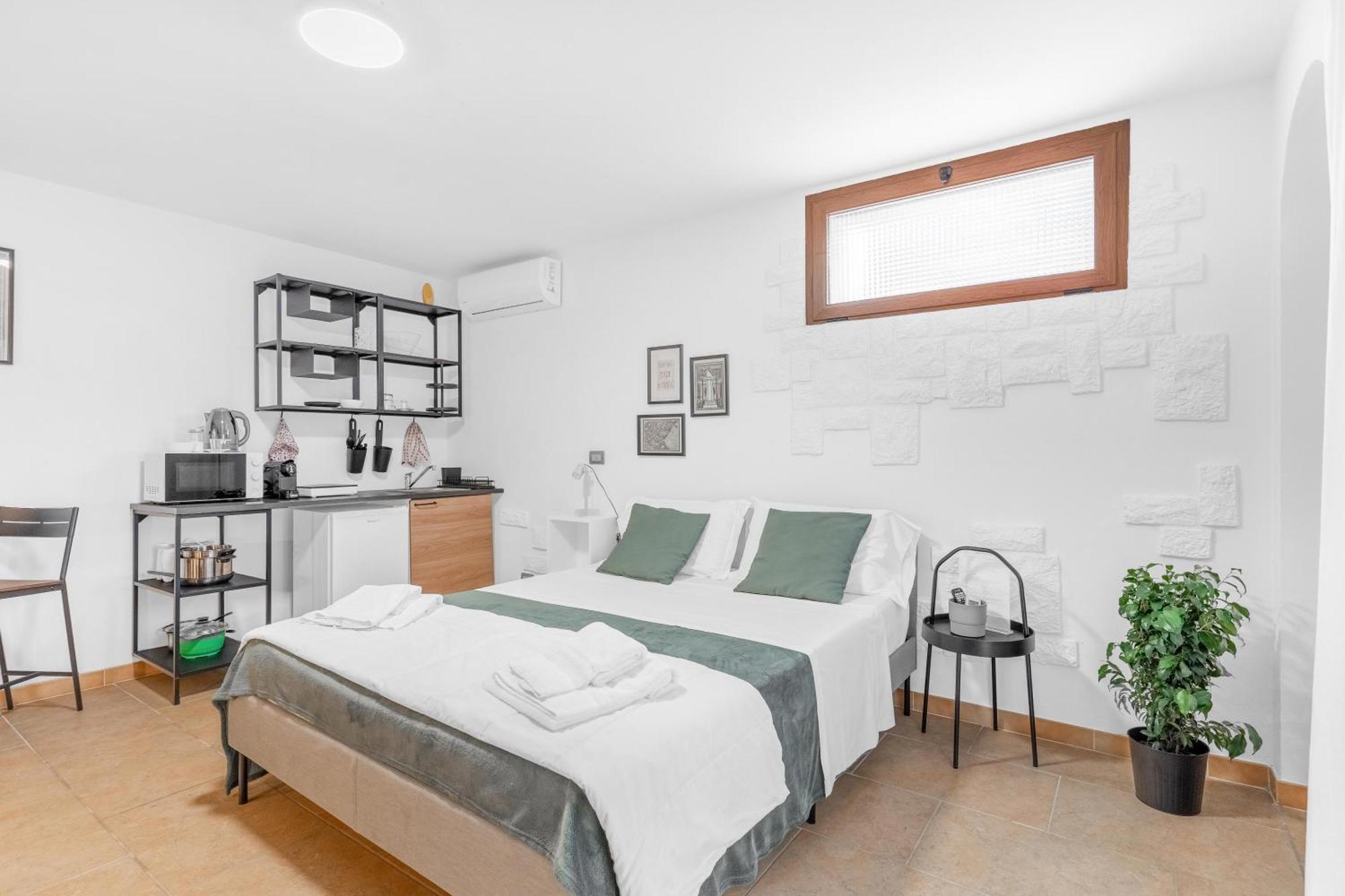 -Free Pool And Parking- Garda House Apartments Castelnuovo del Garda Bagian luar foto