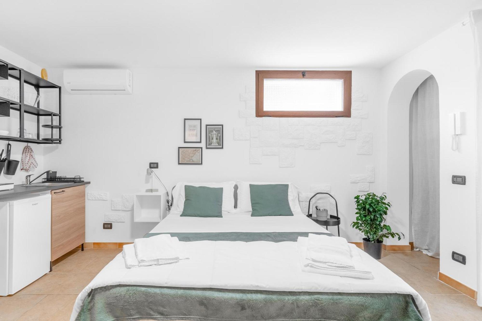 -Free Pool And Parking- Garda House Apartments Castelnuovo del Garda Bagian luar foto